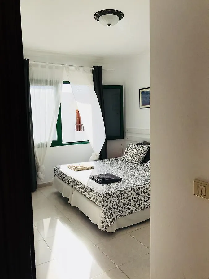 Apartamentos Flamboyant Adults Only Puerto del Carmen  0*, Puerto del Carmen (Lanzarote)